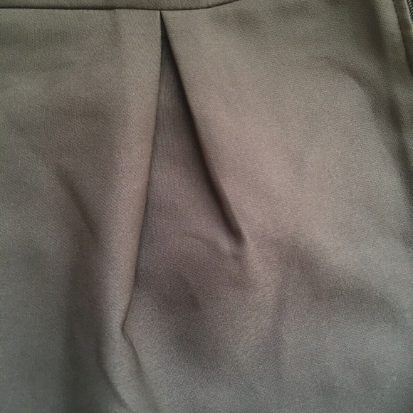 Charlotte Russe Green Trouser Shorts Size Medium - Picture 8 of 8